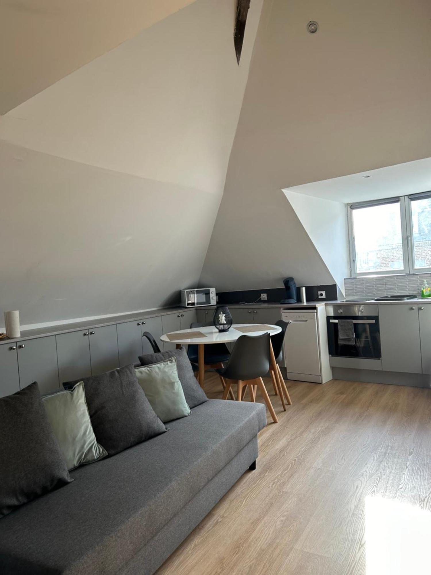 Le Repos De La Meuse Apartment Givet Luaran gambar