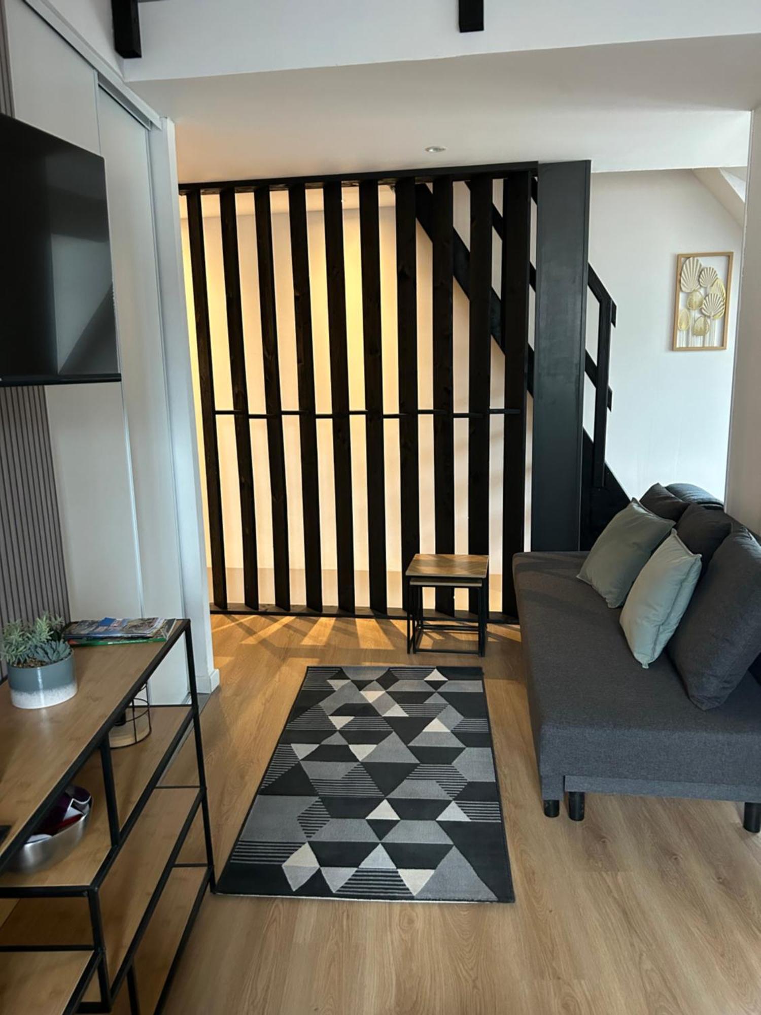 Le Repos De La Meuse Apartment Givet Luaran gambar